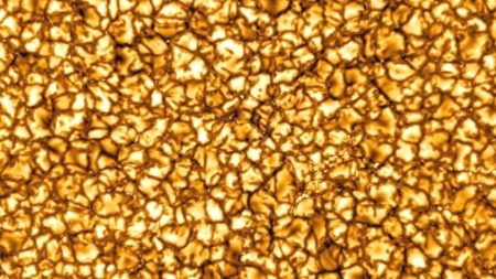 “역사상 최초” 역대 최고 고화질 ‘태양 표면’ 사진이 찍혔다