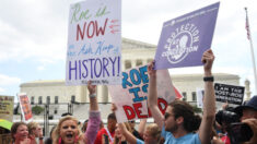 美 대법원, 낙태 허용한 판례 폐기…“헌법상 권리 아니다”