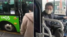 버스기사 모두 그만두자 시민들 위해 직접 ‘마을버스 운행’하는 70세 대표